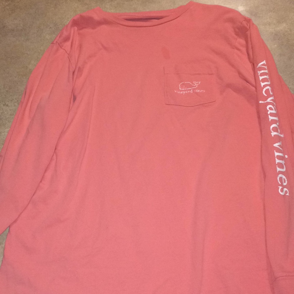 Pink long sleeve vineyard vines shirt